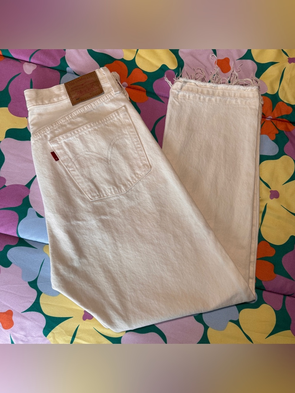 Levi's Premium 501 Cream Ankle Crop Jeans with Frayed Hem